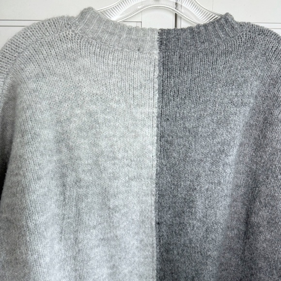 Pinch Split Colorblock Sweater in Grey Multi Sz Small Academia - Picture 9 of 13
